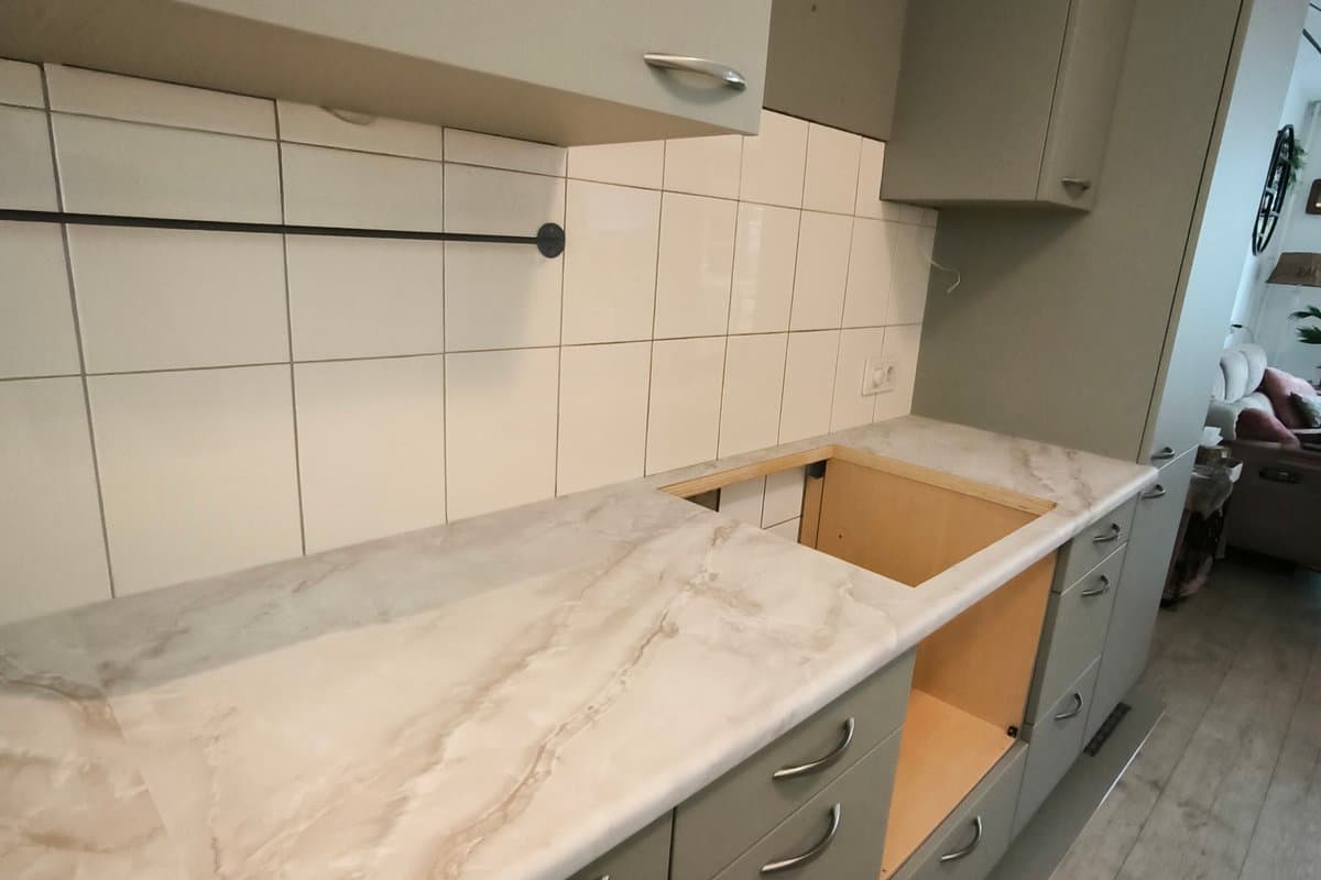 Gewrapte keukenkastjes en fronten